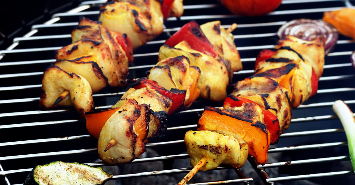 Summer BBQ Guide: 8 Healthy Eating Tips